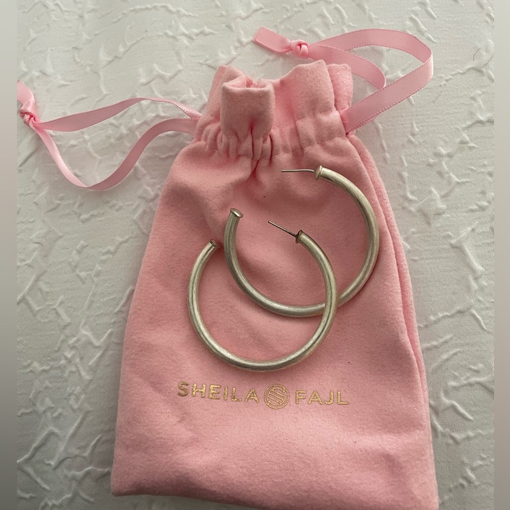Silver Sheila Fajl hoop earrings